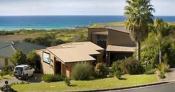Beachfront Apartments Narooma Exterior photo