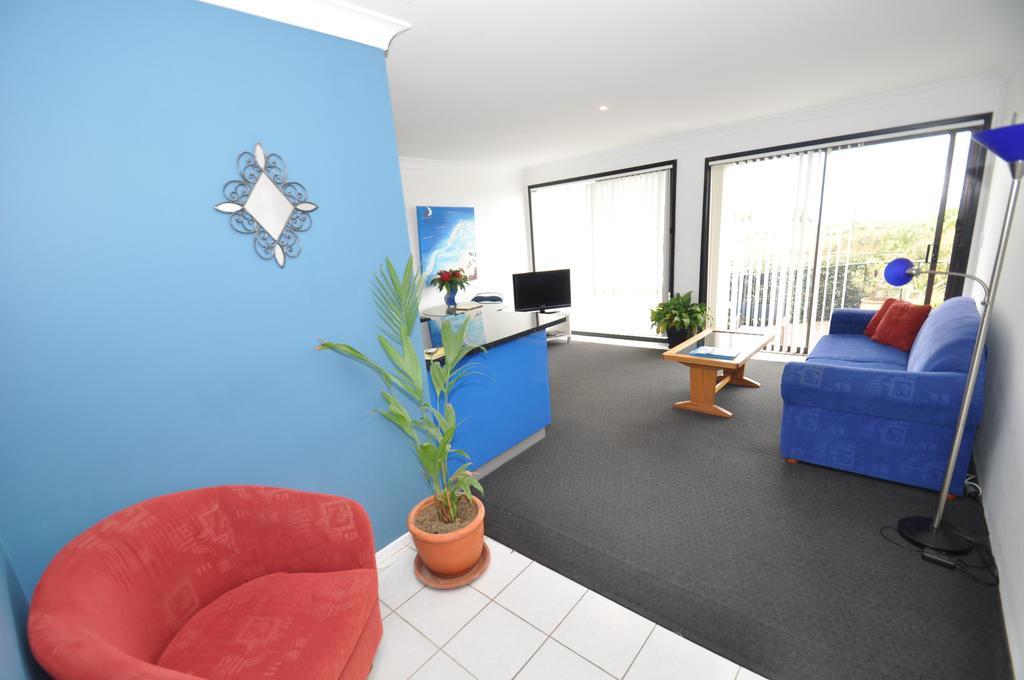 Beachfront Apartments Narooma Room photo